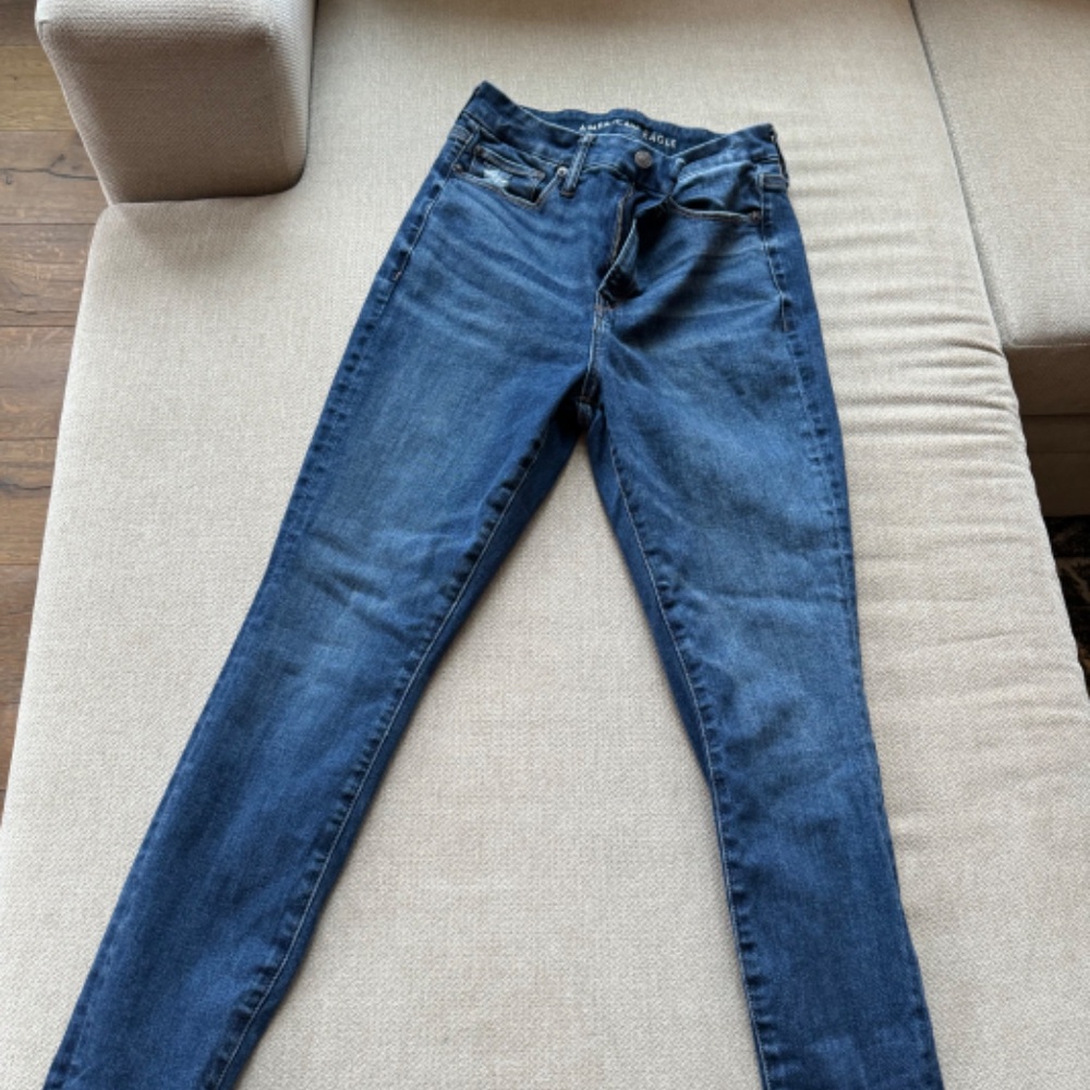 Barely used clothes - Picture 12 of 16